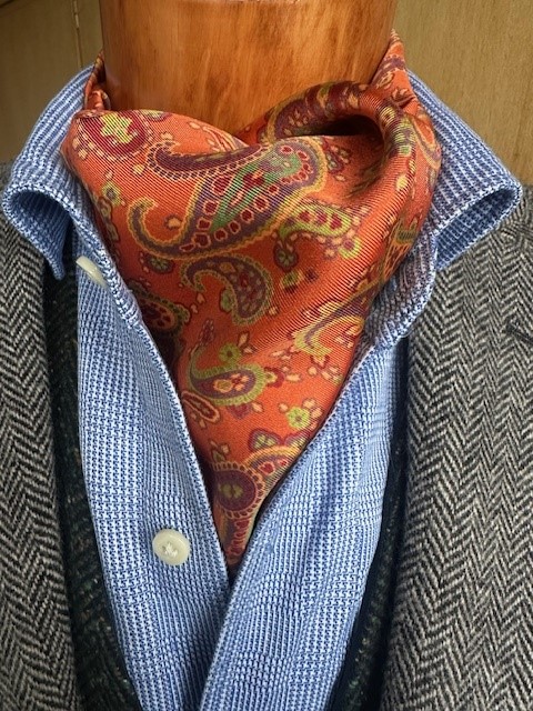 Büste Schalkrawatte Orange