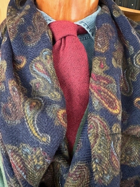 Büste Schal Paisley Navy