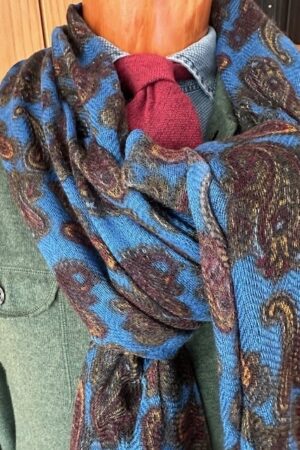 Büste Schals Paisley